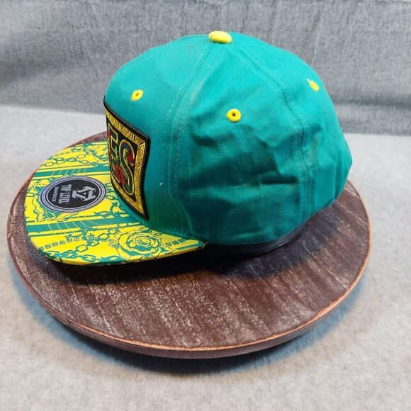 Top Level Snapback Hat With "Vibes" Embroidery & Patterned Brim Adjustable Fit - Picture 3 of 9